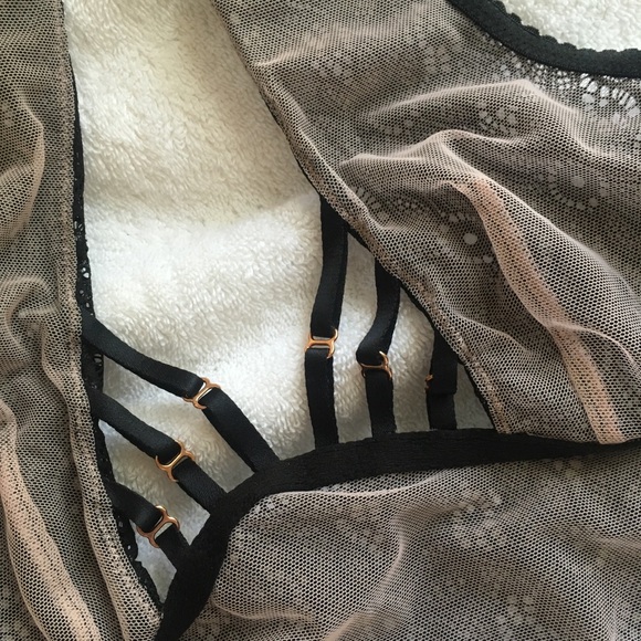 Victoria’s Secret halter lingerie 💦 - Picture 7 of 7